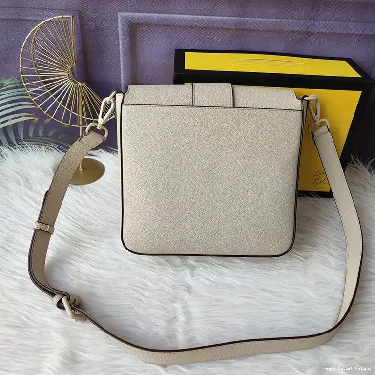 Affordable Medium Romano In Leather Fendi Beige Messenger Baguette Cuoio 0705